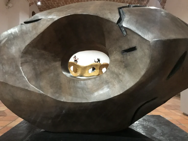 JHONNY QUEVEDO: LA RETROSPECTIVA SIN MEMORIA